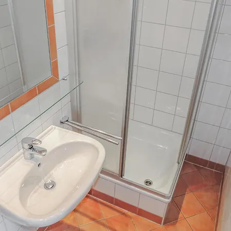Ferienwohnung Mit Badeteich *